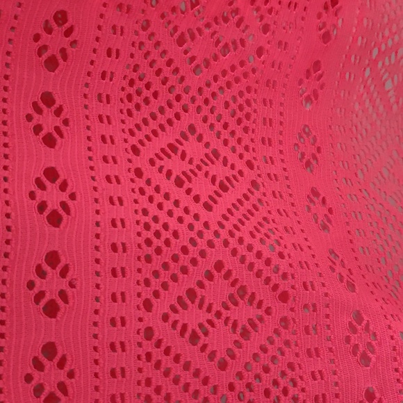 Bright pink cutout cover up - Picture 3 of 7